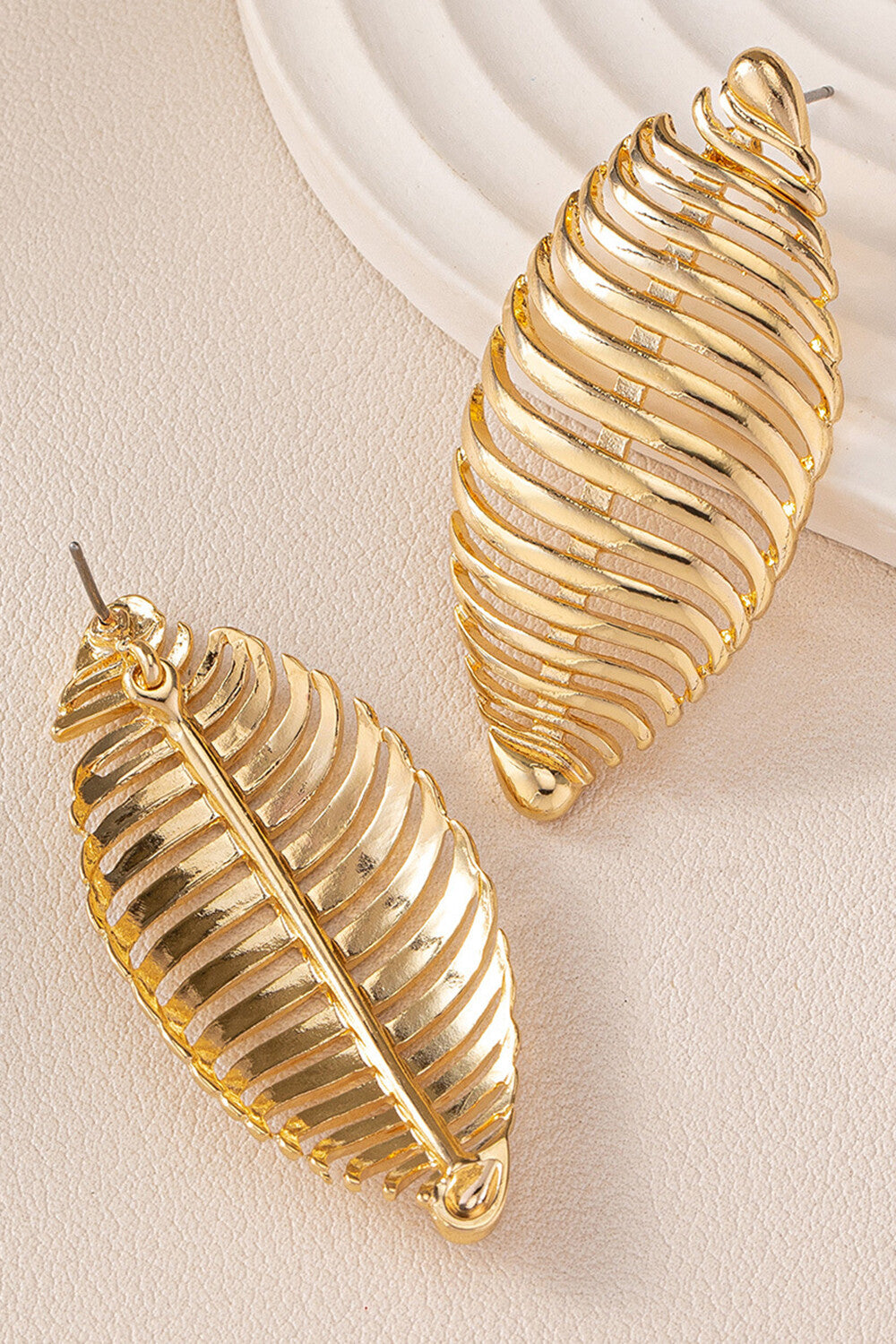 Hollow Out Leaf Shaped Metallic Sheen Dangle Earrings
