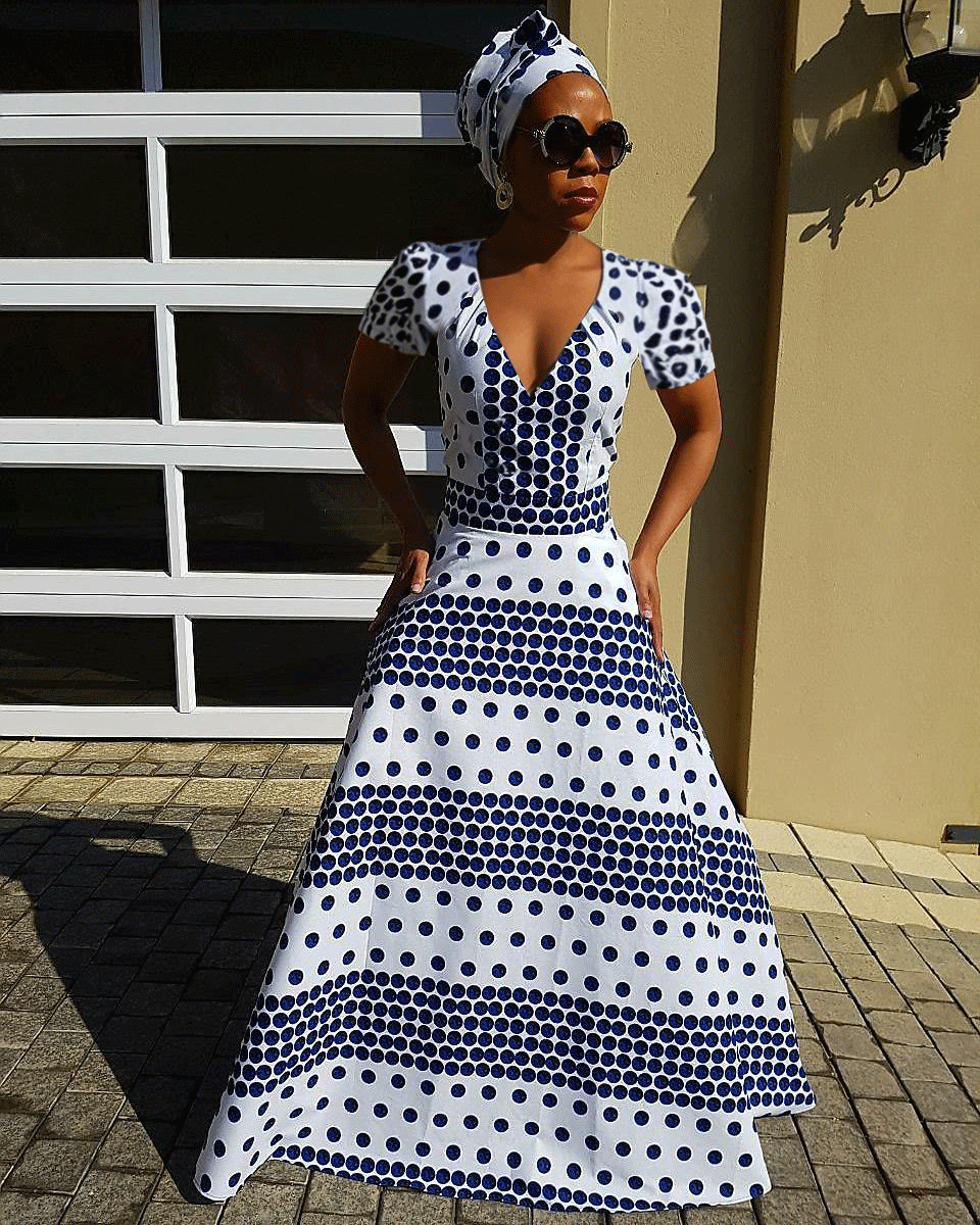 V Neck African Art Irregular Dots Short Sleeve Maxi Dress