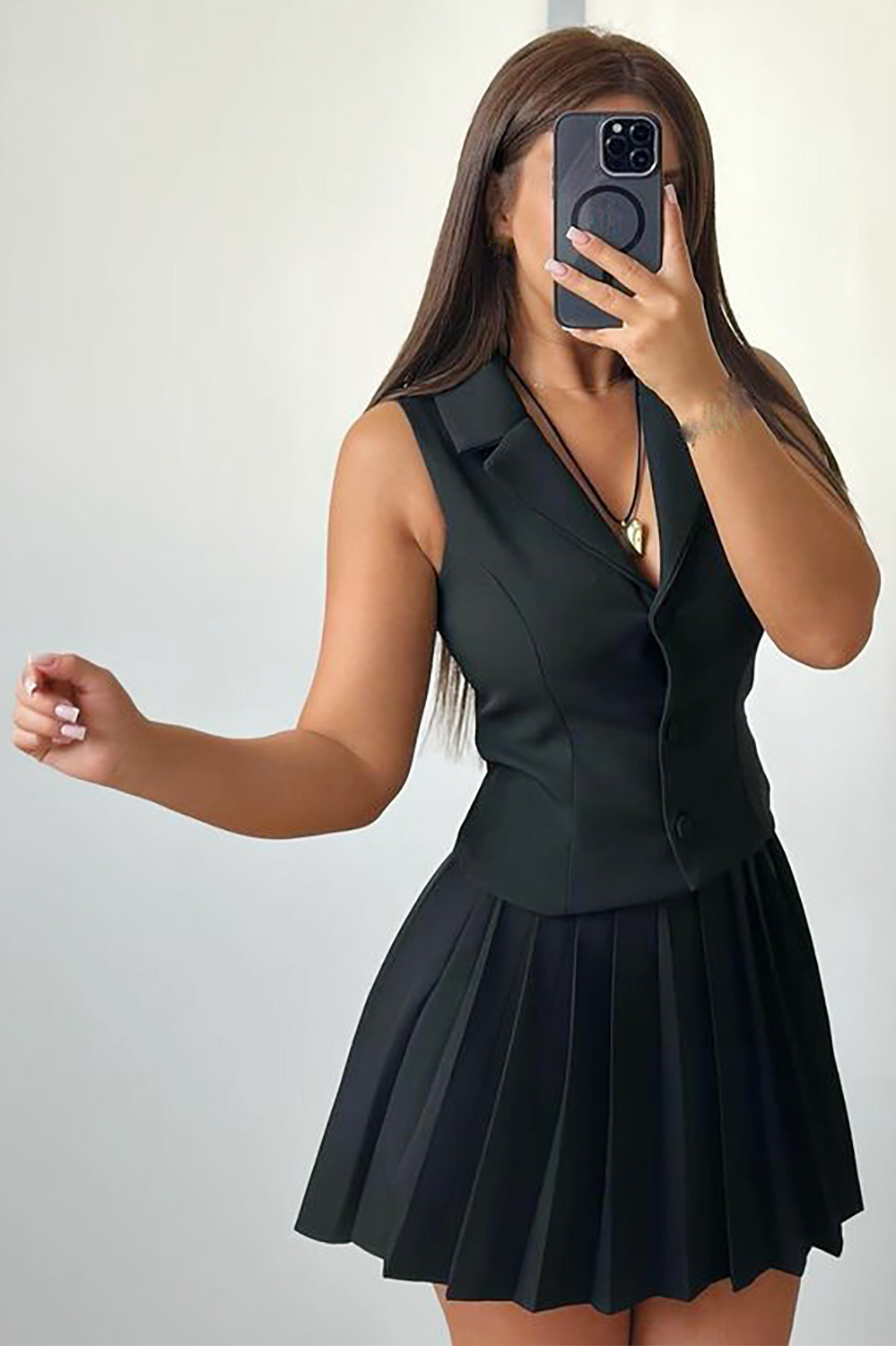 V Neck Button Up Vest Solid Color Pleated Mini Skirt 2pcs Set-White