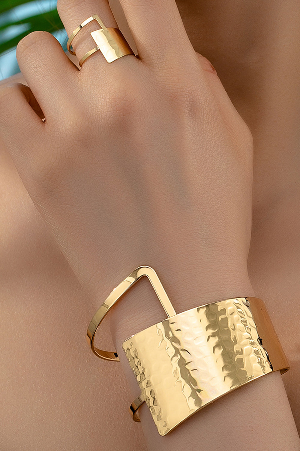 Metallic Sheen Irregular Shaped Open Cuff Bracelet Rings 2pcs Set