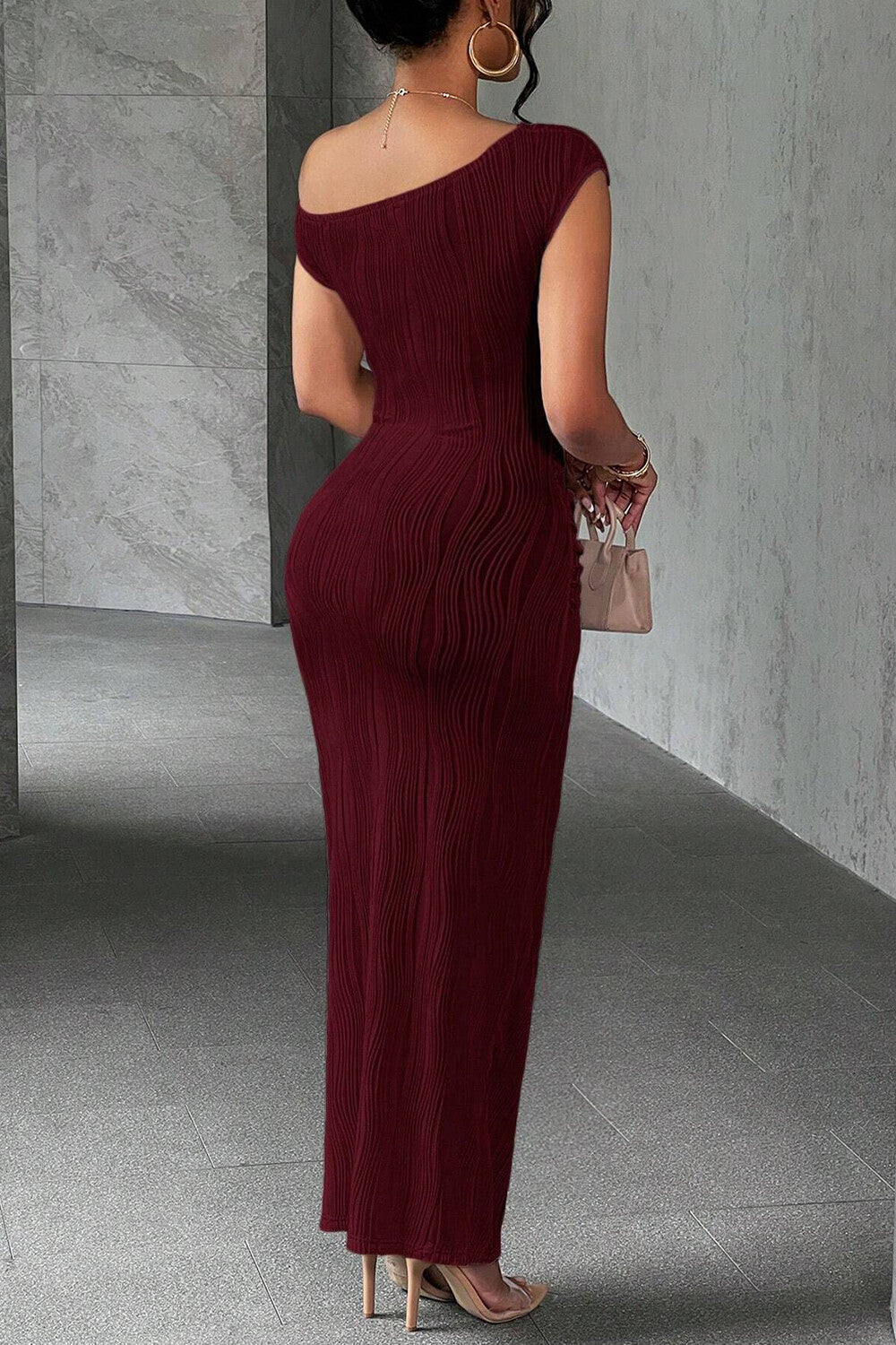 Off Shoulder Sleeveless Wavy Pattern Solid Color Bodycon Maxi Dresses-White