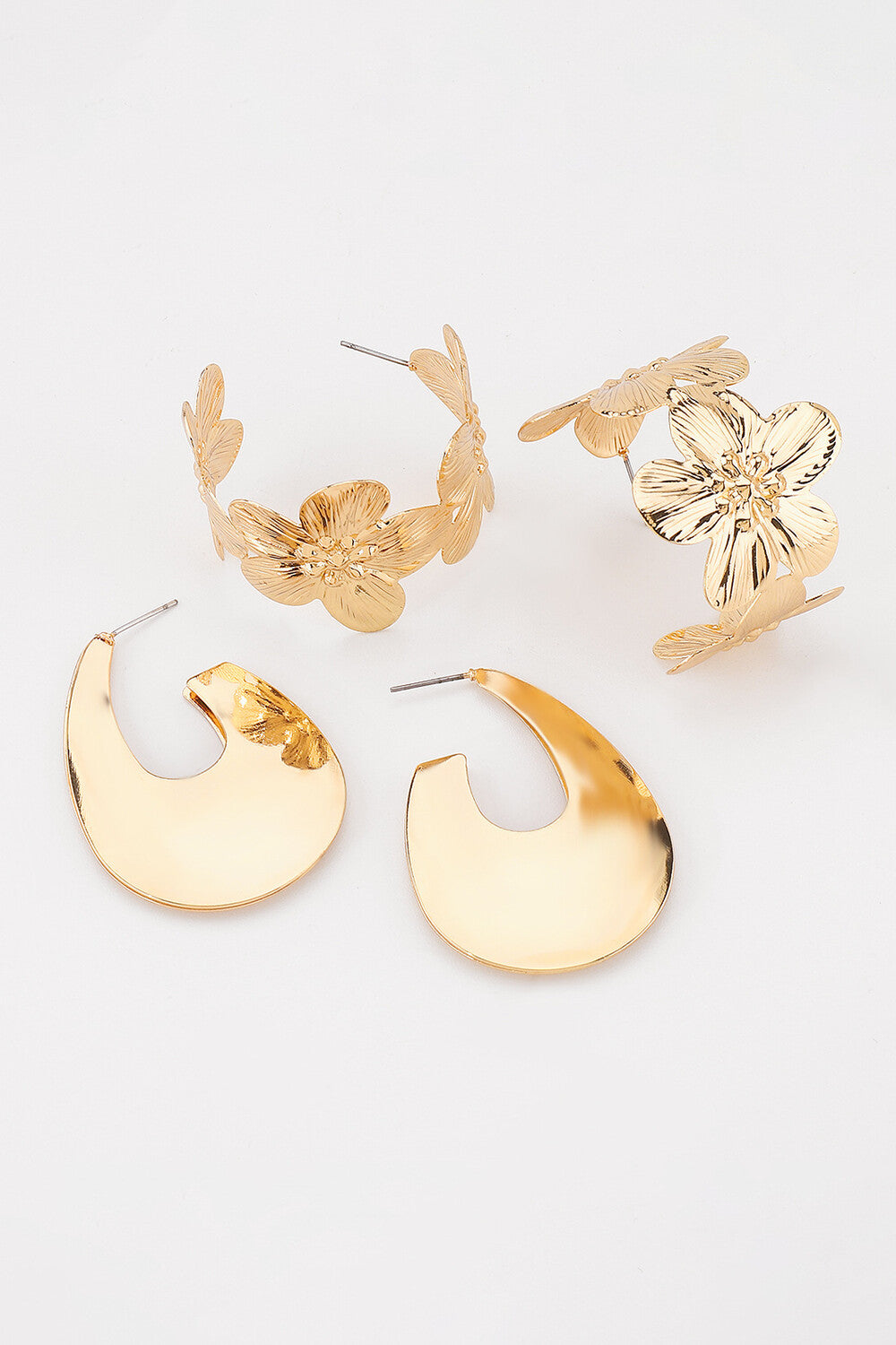 Alloy Flower Design Fashionable C-Shaped Hoop Earrings