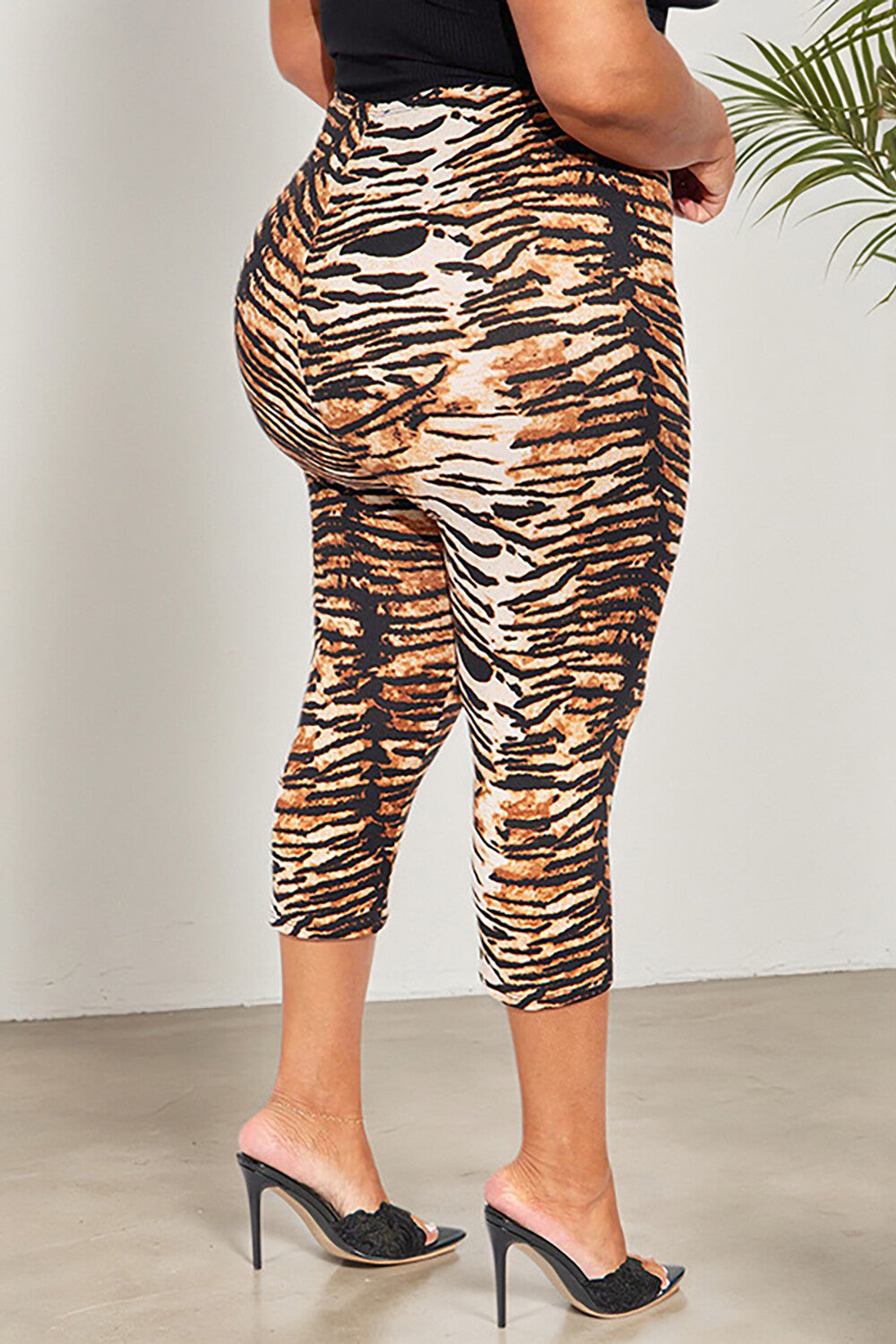 Tiger Pattern Slim Fit Casual Capri Pants-Brown