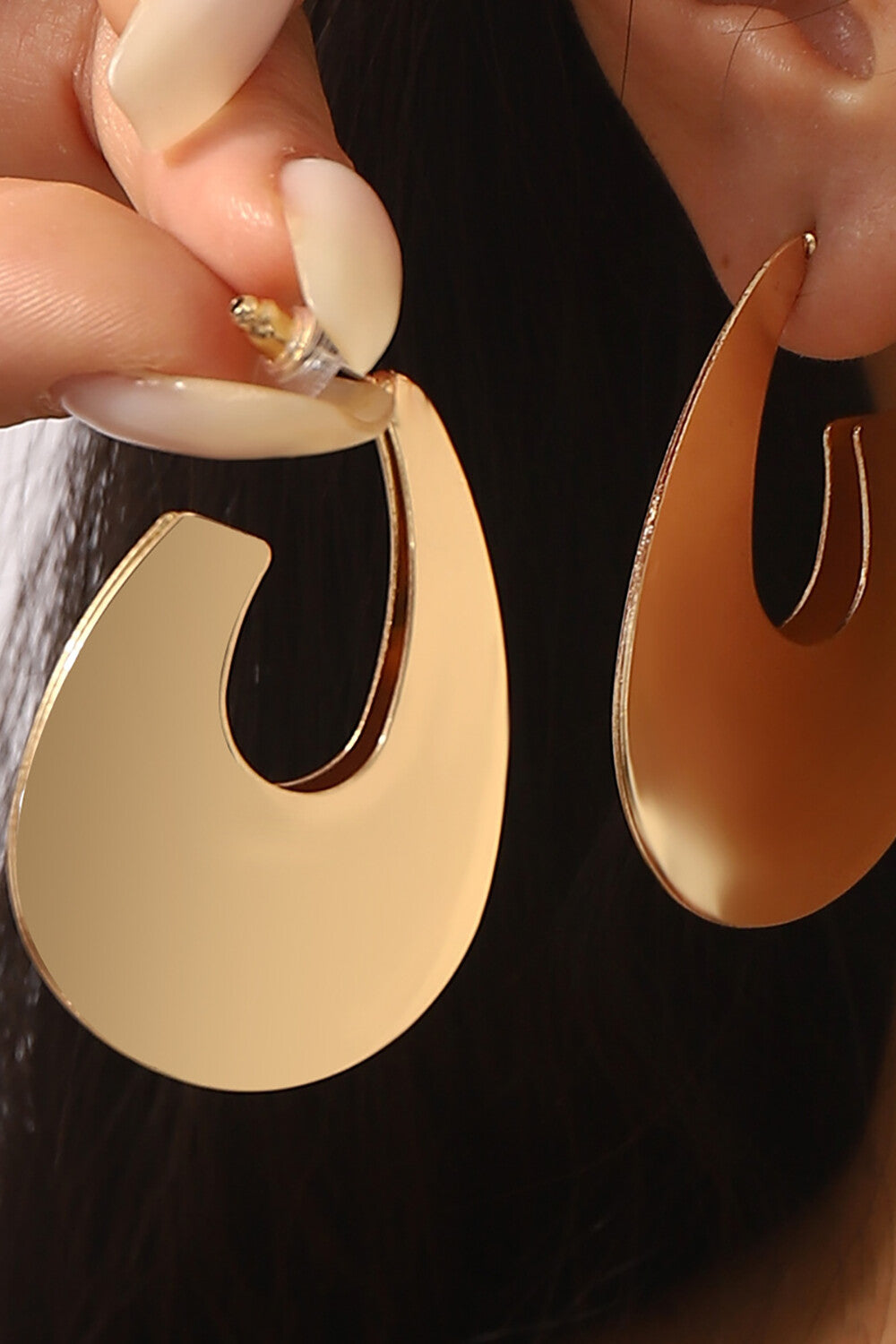 Alloy Flower Design Fashionable C-Shaped Hoop Earrings