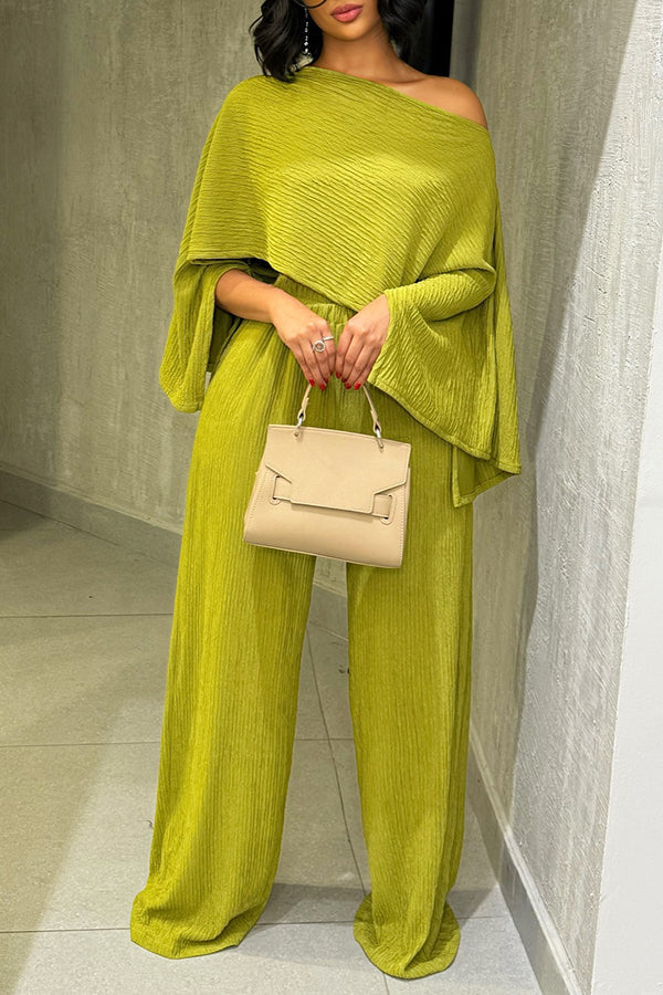 Attractive Short Top & Elastic Waist Pants Set