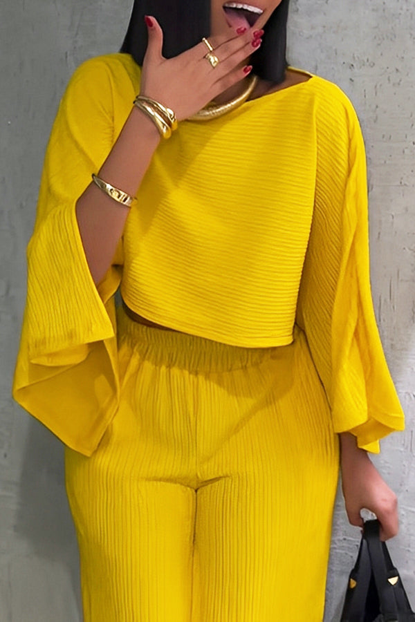 Attractive Short Top & Elastic Waist Pants Set