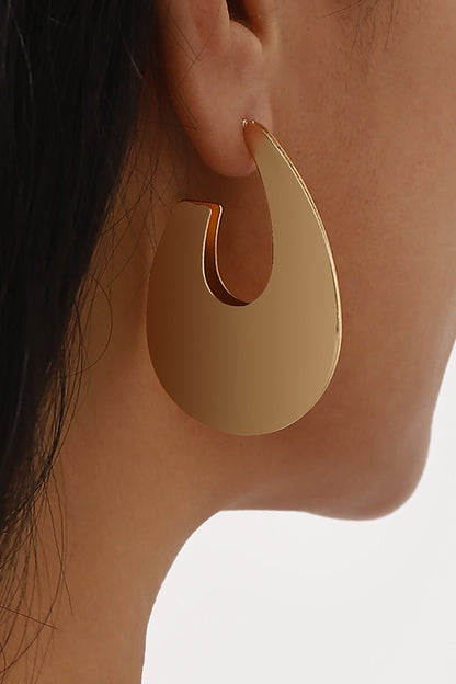 Alloy Flower Design Fashionable C-Shaped Hoop Earrings